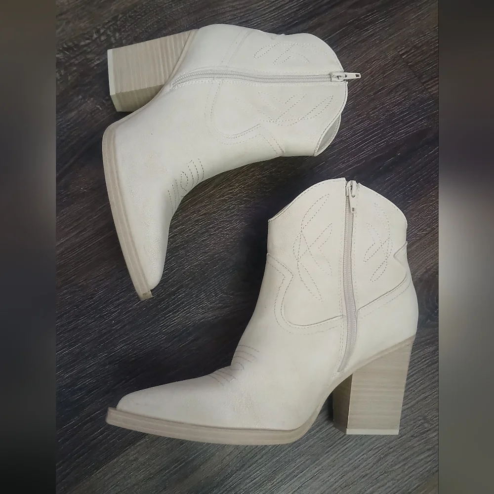 Altar’d State Remy Mini Western Ankle Boots Size 8 - Picture 6 of 13